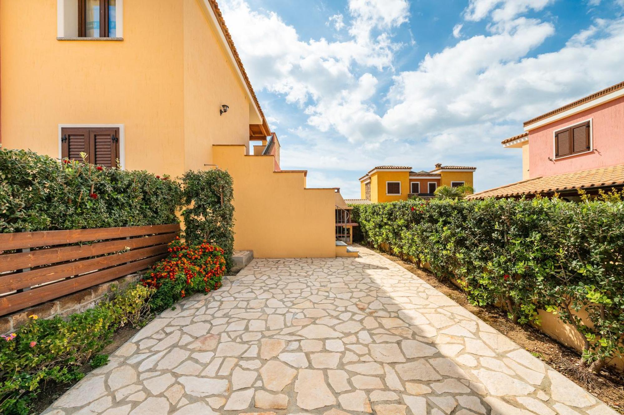 Mattia House Villa วิลลัสซีมีอุส ภายนอก รูปภาพ